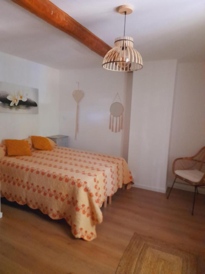 La Ferme Des Oliviers Villa Solliès-Pont Екстериор снимка